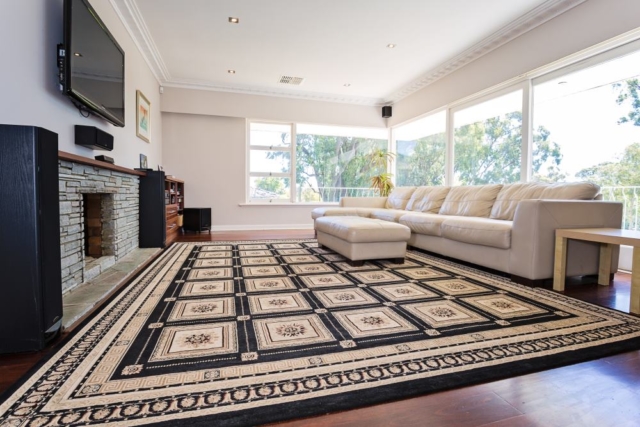 Lounge Room